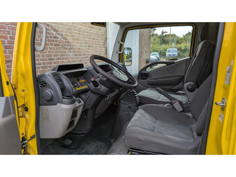 Renault Maxity 2,5DCi -bakwagen met laadklep - 2,5DCi -bakwagen met laadklep