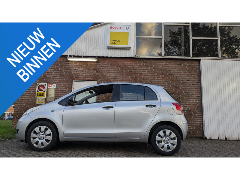Toyota Yaris 1.3 VVTi - airco - 5 drs. - 2e eign. - 1.3 VVTi - airco - 5 drs. - 2e eign.