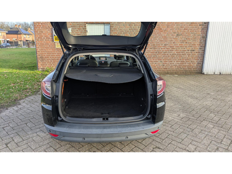 Renault Mégane Estate 1.4 TCe Bose - Navi - 1e eign. - Estate 1.4 TCe Bose - Navi - 1e eign.