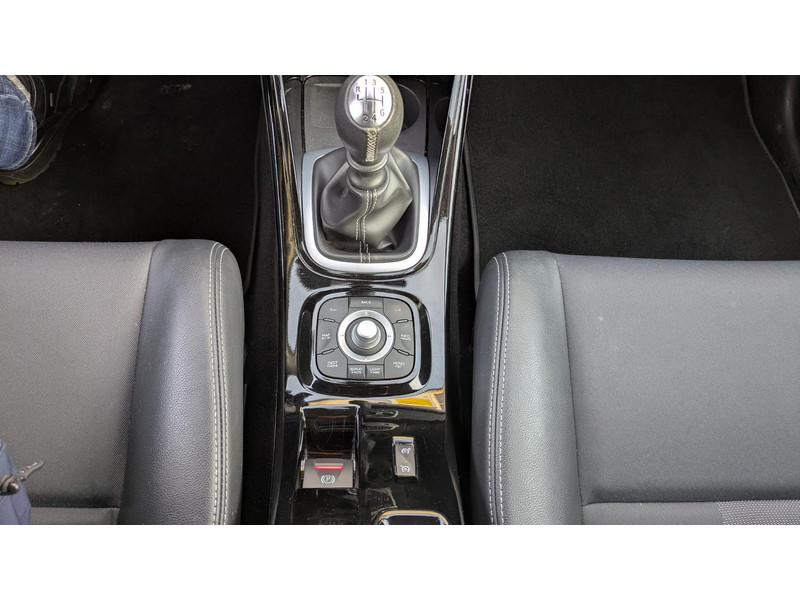 Renault Mégane Estate 1.4 TCe Bose - Navi - 1e eign. - Estate 1.4 TCe Bose - Navi - 1e eign.