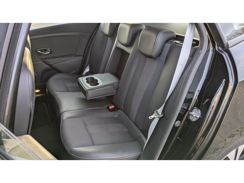 Renault Mégane Estate 1.4 TCe Bose - Navi - 1e eign. - Estate 1.4 TCe Bose - Navi - 1e eign.