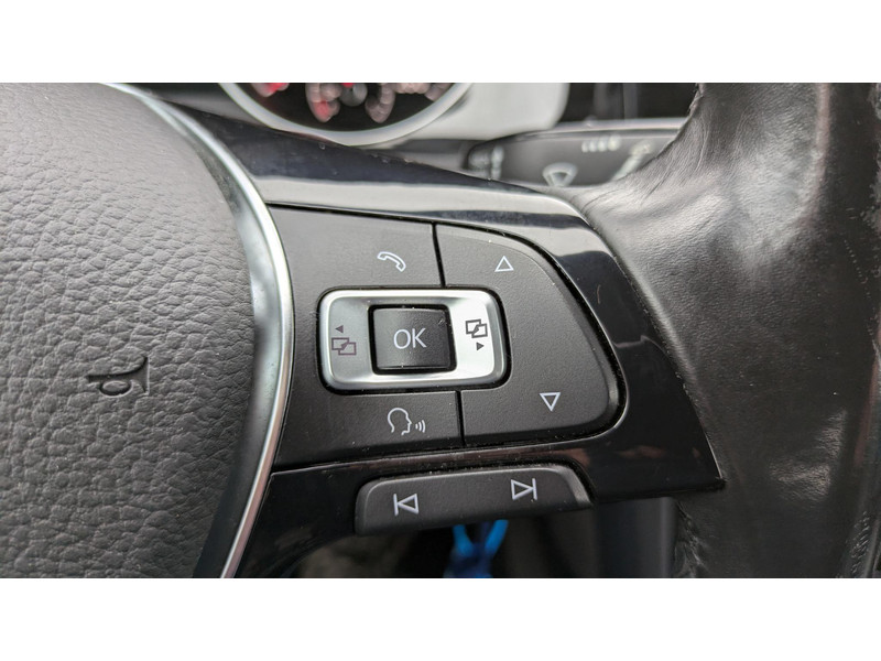 Volkswagen Golf 1.2 TSI Highline - airco - MFL - Navi - 1.2 TSI Highline - airco - MFL - Navi