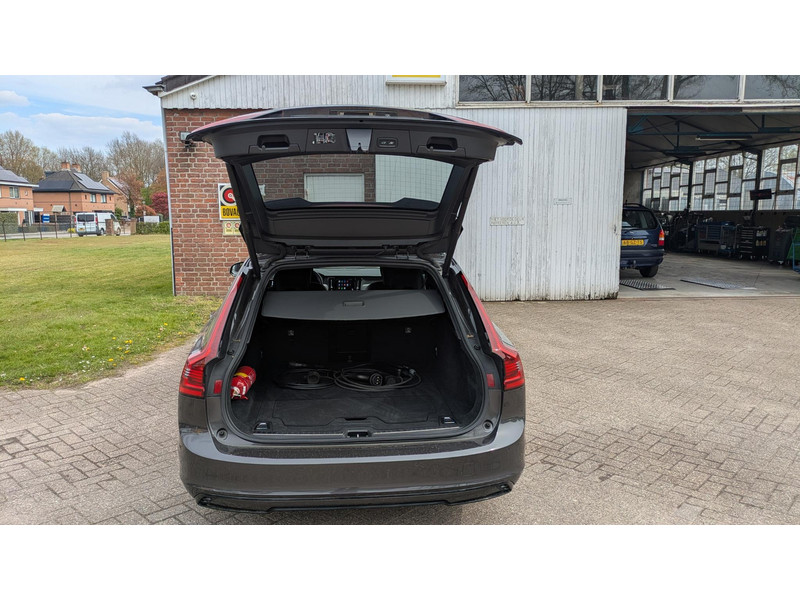 Volvo V90 2.0 T8 AWD Inscription - 2.0 T8 AWD Inscription