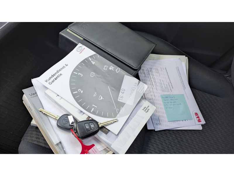 Toyota Verso-S 1.3 VVT-i Aspiration- navi - camera - 1.3 VVT-i Aspiration- navi - camera