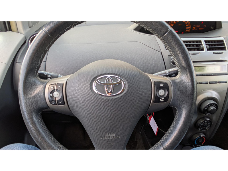 Toyota Yaris 1.0 VVTi Cool - 1e eign. , onderhoud aanw. - 1.0 VVTi Cool - 1e eign. , onderhoud aanw.