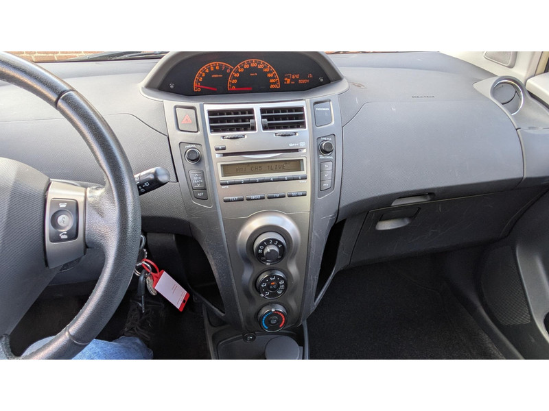 Toyota Yaris 1.0 VVTi Cool - 1e eign. , onderhoud aanw. - 1.0 VVTi Cool - 1e eign. , onderhoud aanw.