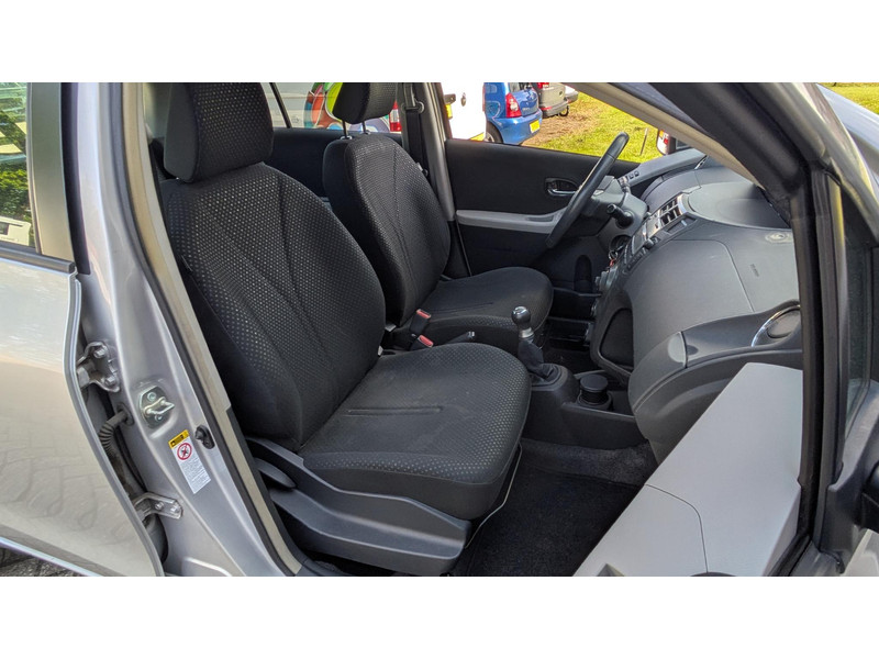 Toyota Yaris 1.0 VVTi Cool - 1e eign. , onderhoud aanw. - 1.0 VVTi Cool - 1e eign. , onderhoud aanw.
