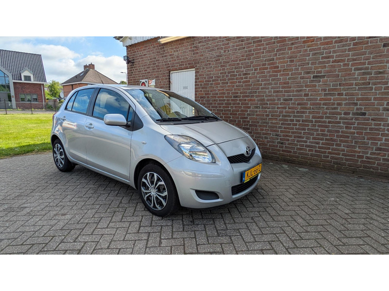 Toyota Yaris 1.0 VVTi Cool - 1e eign. , onderhoud aanw. - 1.0 VVTi Cool - 1e eign. , onderhoud aanw.
