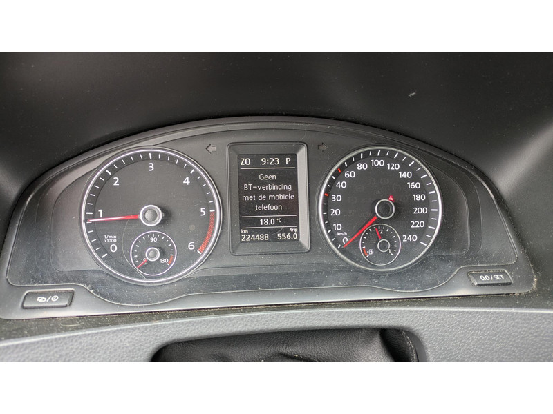 Volkswagen Transporter 2.0 TDI L2H1 DC - Aut. - schuifd. L + R - 2.0 TDI L2H1 DC - Aut. - schuifd. L + R