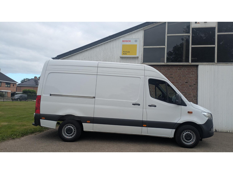 Mercedes-Benz Sprinter 317 1.9 CDI L2H2 - Camera - 1e eign - navi - 317 1.9 CDI L2H2 - Camera - 1e eign - navi