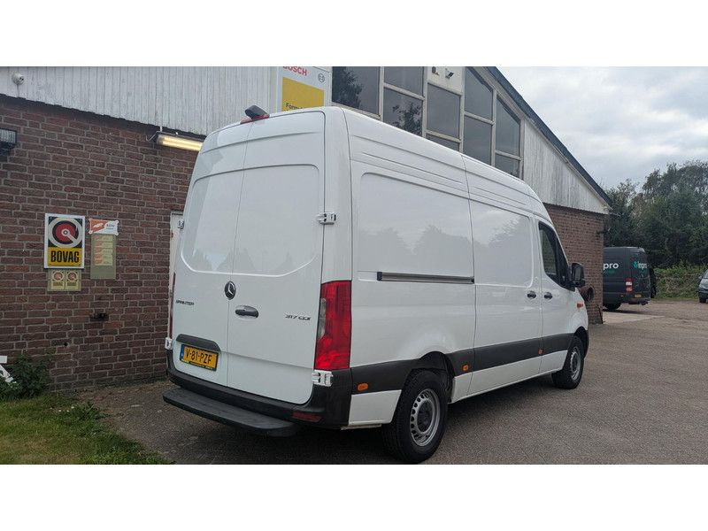 Mercedes-Benz Sprinter 317 1.9 CDI L2H2 - Camera - 1e eign - navi - 317 1.9 CDI L2H2 - Camera - 1e eign - navi