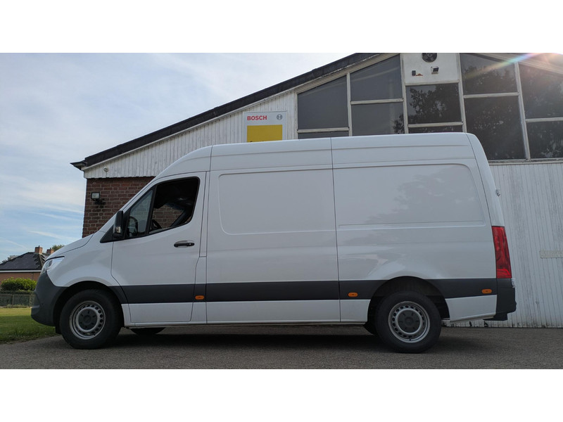 Mercedes-Benz Sprinter 316 2.2 CDI L2H2 - trekh. 3.500kg - navi - tacho - - 316 2.2 CDI L2H2 - trekh. 3.500kg - navi - tacho -