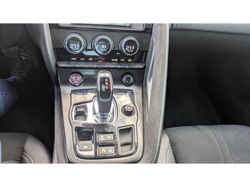 Jaguar F-TYPE 3.0 V6 Coupé- Navi - Camera -