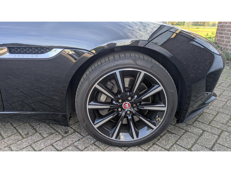 Jaguar F-TYPE 3.0 V6 Coupé- Navi - Camera -